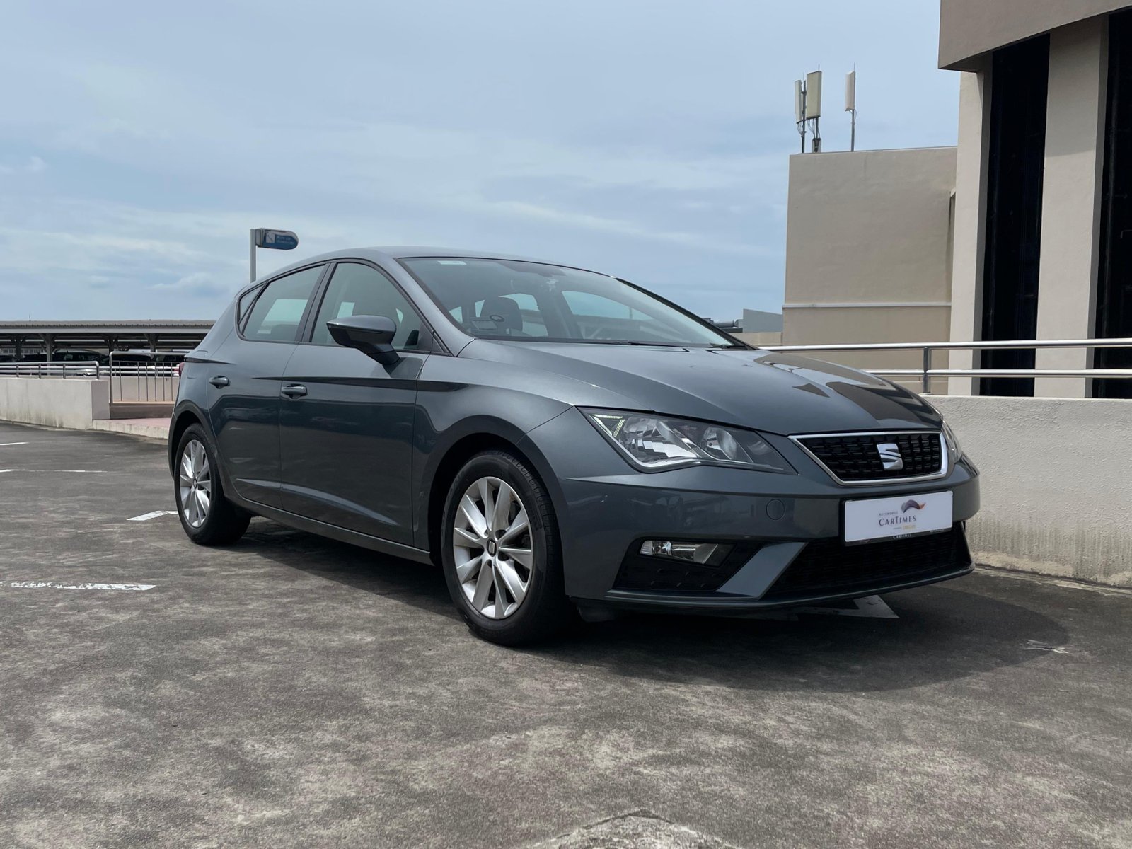 Used SEAT Leon 1.0 TSI Style Plus for sale in Singapore